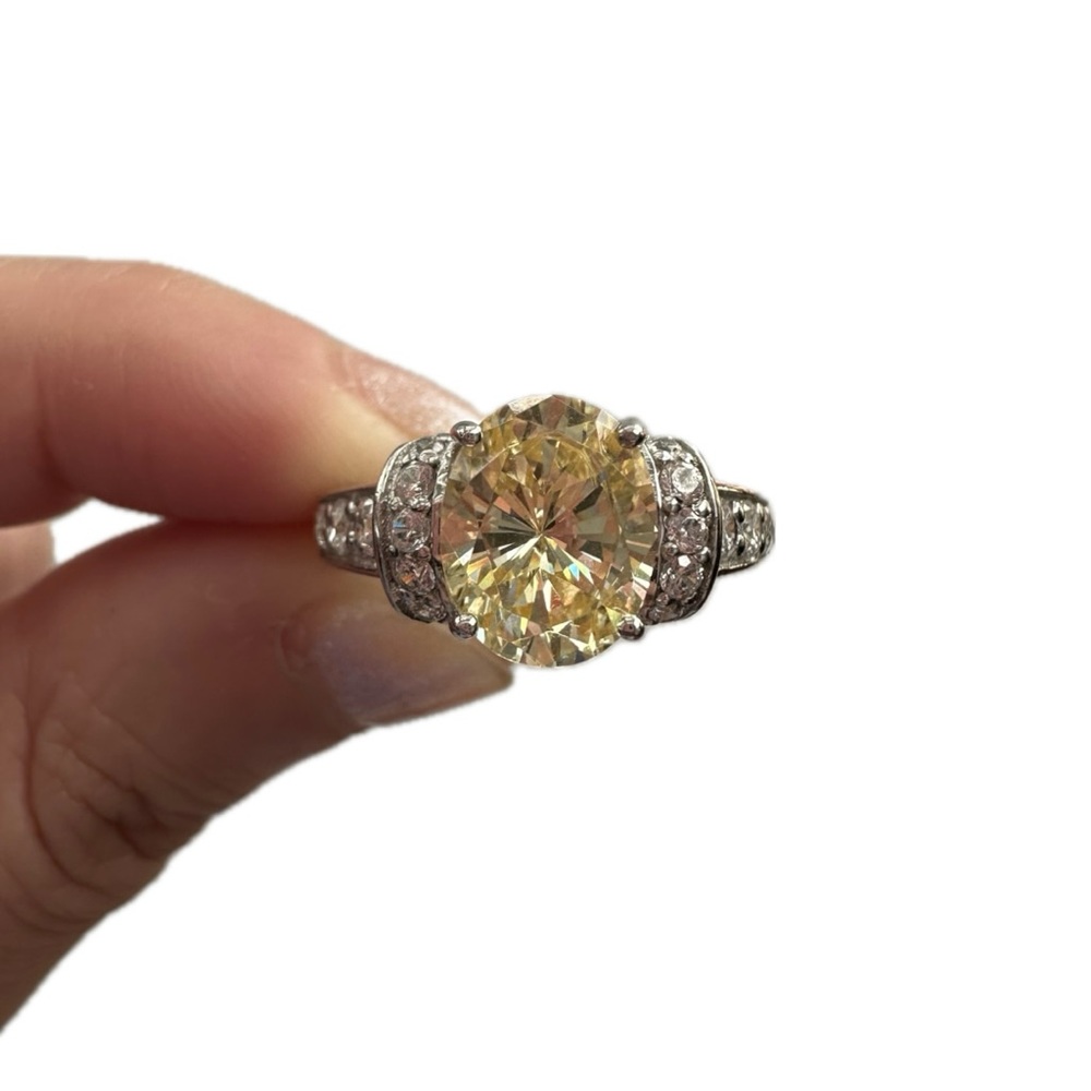 Lab grown Yellow diamond ring